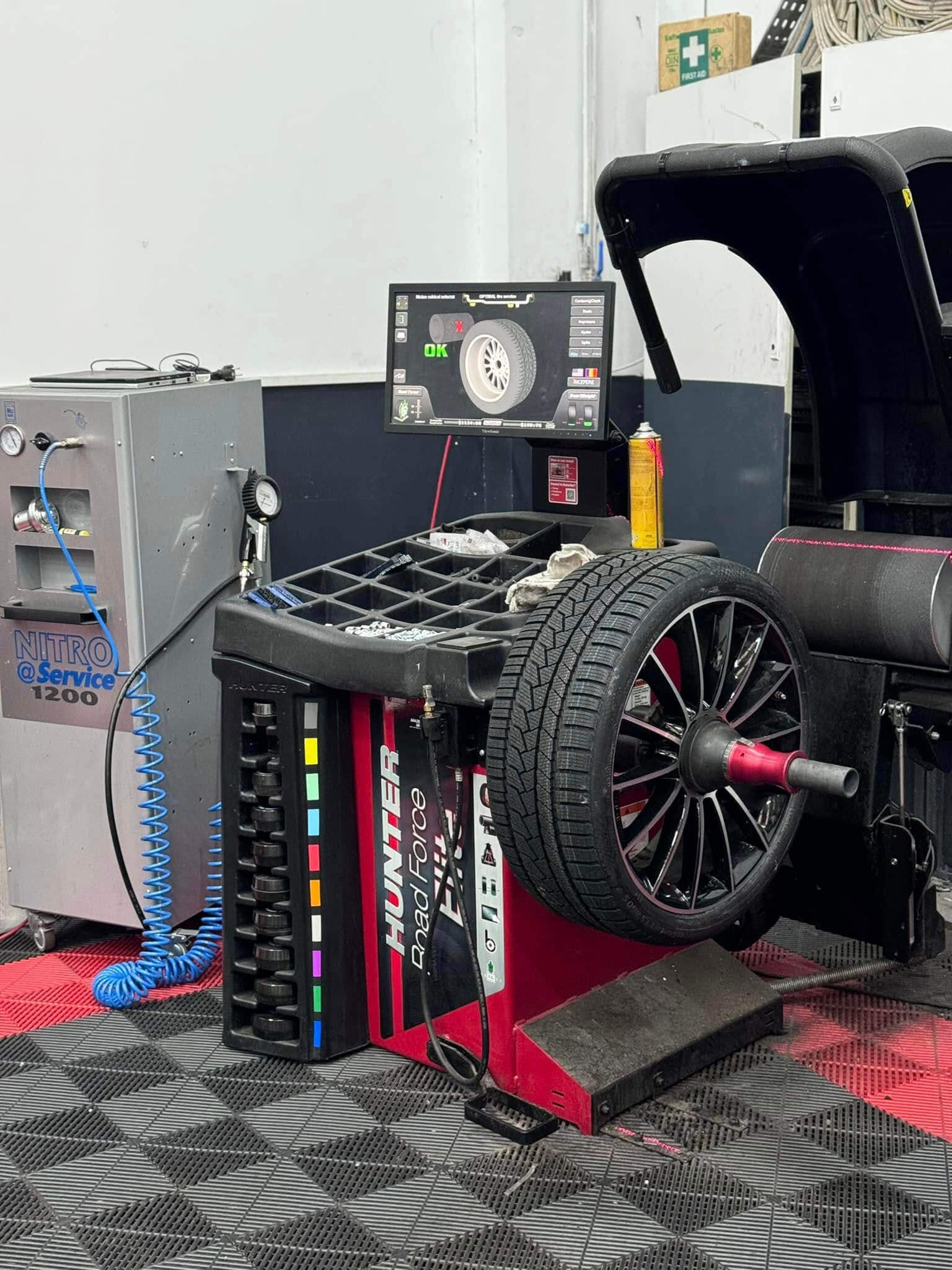 Schimb de anvelope premium 17